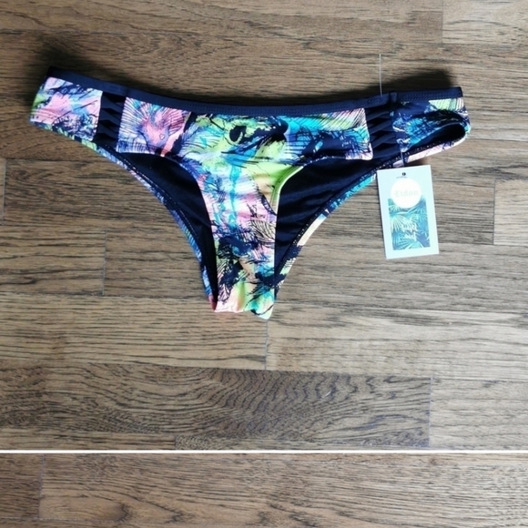 Eidon surf bikini bottom mid coverage new extra small - Picture 1 of 5